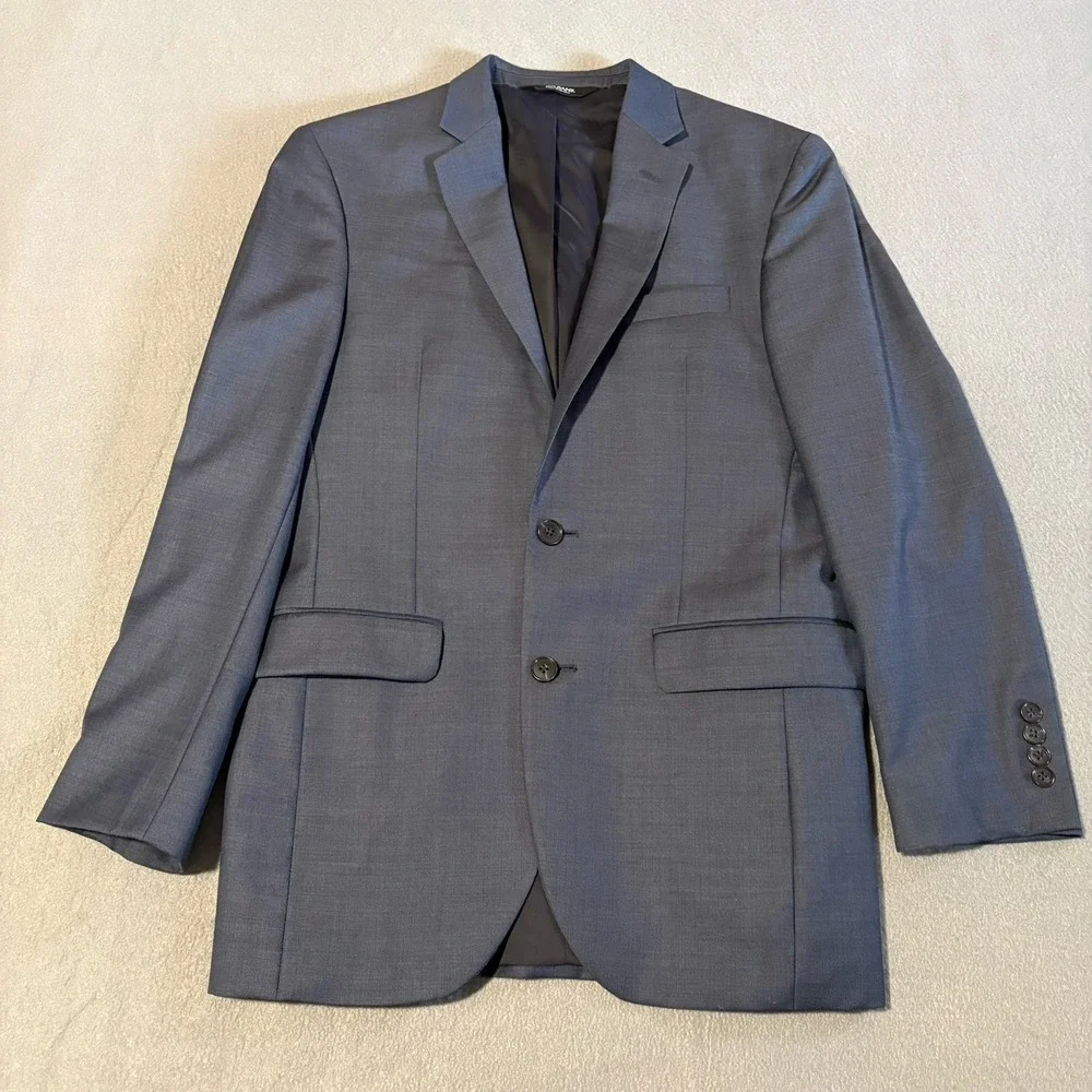 Jos A Bank Traveler Blazer 37R Navy Blue Slim Fit Modern Lightweight 100% Wool